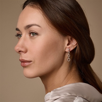 Nuran set , med totalt 0,79 ct Wesselton SI